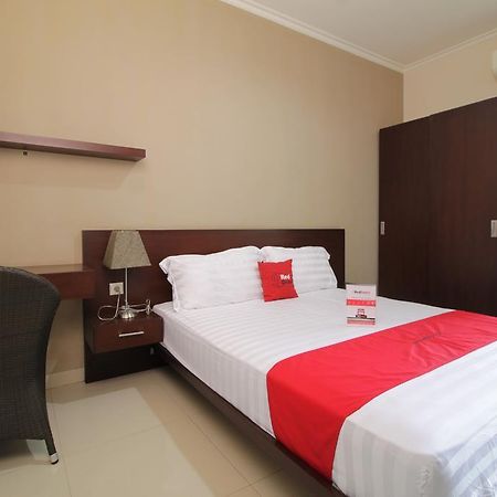 Reddoorz Plus Near Ambassador Mall Jakarta Eksteriør bilde