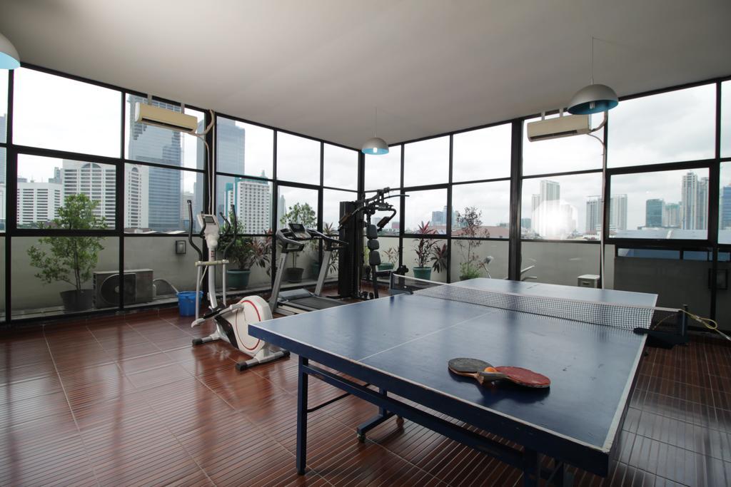 Reddoorz Plus Near Ambassador Mall Jakarta Eksteriør bilde