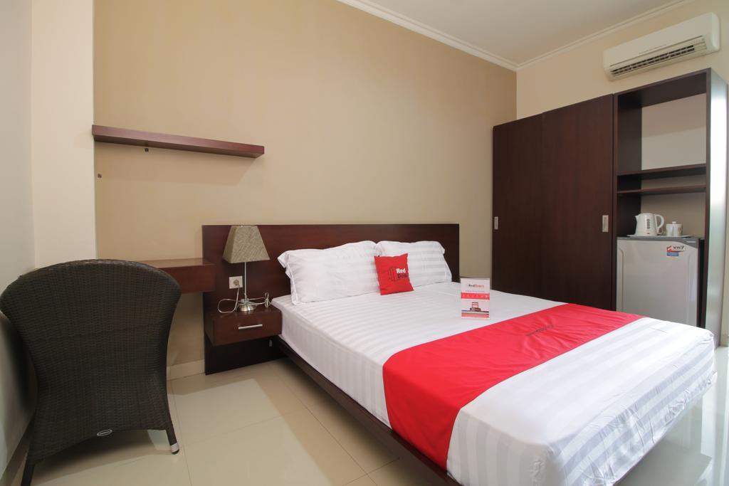 Reddoorz Plus Near Ambassador Mall Jakarta Eksteriør bilde