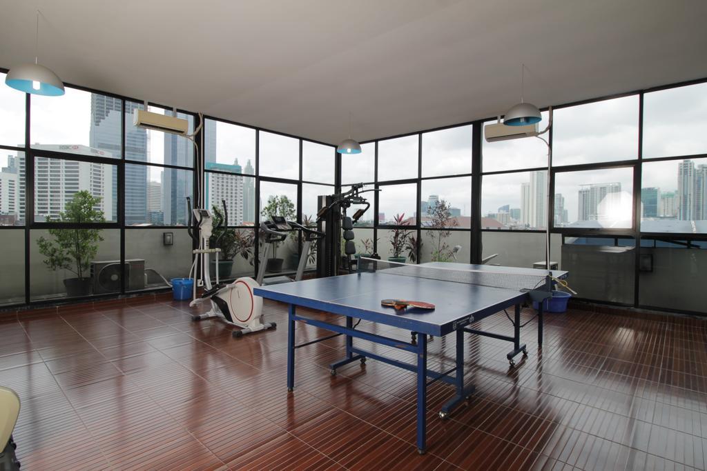 Reddoorz Plus Near Ambassador Mall Jakarta Eksteriør bilde