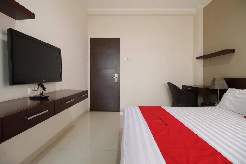 Reddoorz Plus Near Ambassador Mall Jakarta Eksteriør bilde